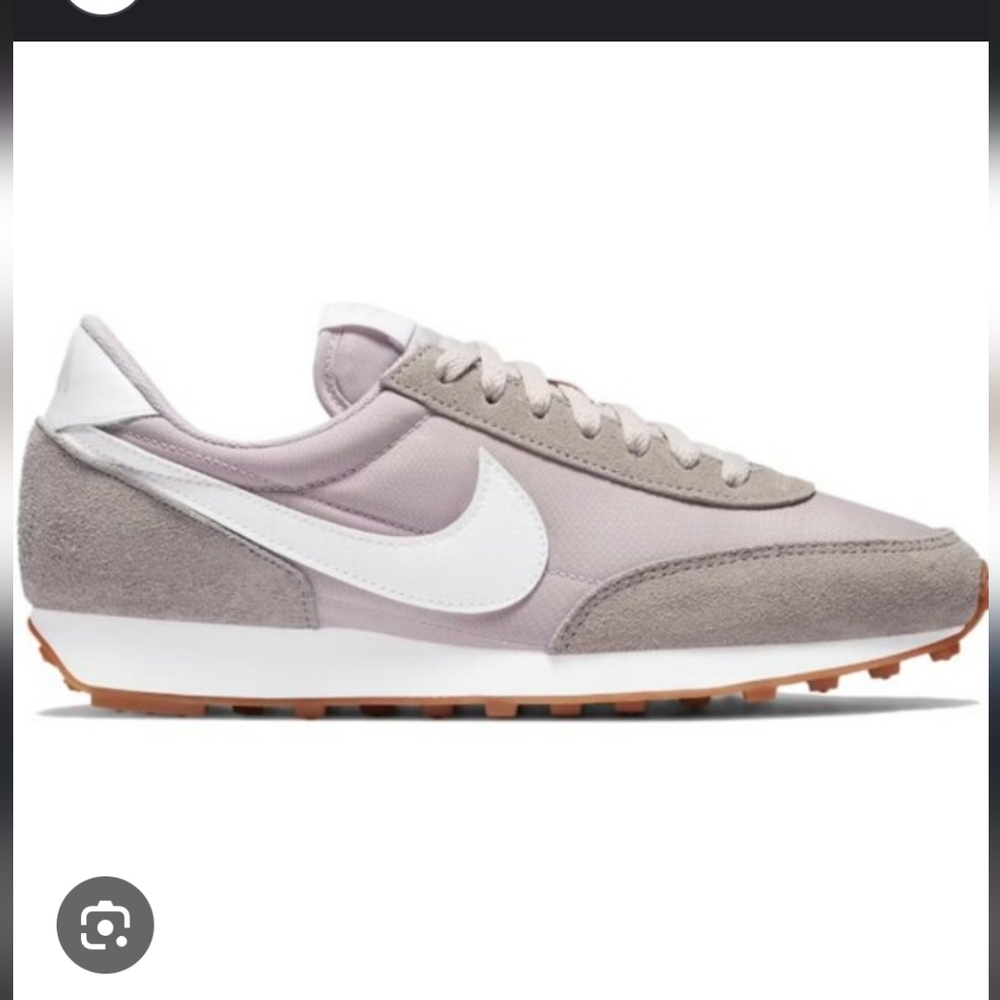 NIKE Daybreak Women's Sneakers in light mauve Sz 9 with white and grey accents